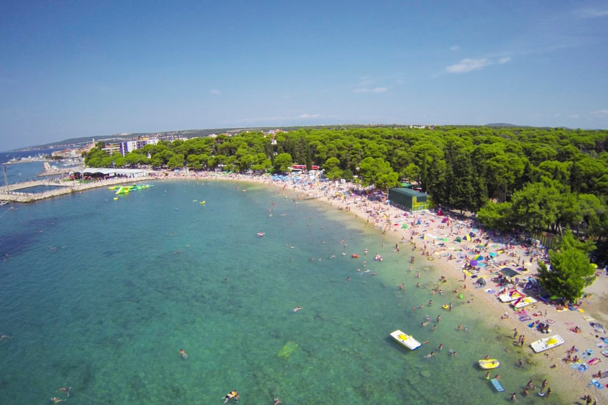Na biogradskim plažama otvorena je nova sezona kupanja